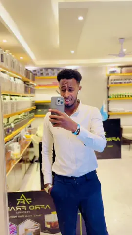 Anaa Bixinaya Dahab, iyo Geel  Siyaasada An kayara Nasano #muniir_osman #Muniir #waqooyibarisomalia  #somalitiktok #viral 