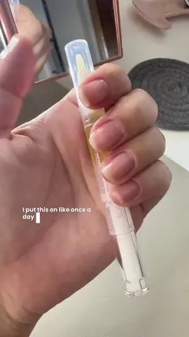 Hydrated, healthy nail hack 🫶🏼 #nailoil #healthynails #nailgrowthjourney 