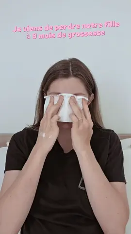 Je viens de perdre mon bébé 🕊✨️ Si toi aussi tu es une mamange, n'hésite pas à partager ton témoignage en cliquant sur le lien dans ma bio 🤍 #mamange 