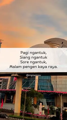 Terkadang aja sih begitu 🤣 Maklum efek kelelahan kalo ibu2 mah 😆🤪 . . ❤️Like, Komen, Save, Share & Follow ya. Semoga postingan ini jadi inspirasi buat kamu. ❤️ #emakemakngonten #emakngonten #viralpost  #iburumahtangga #kontenhiburan #kayaraya #fyp  #xybca  #idekonten #affiliatetiktok #nafaurbach 