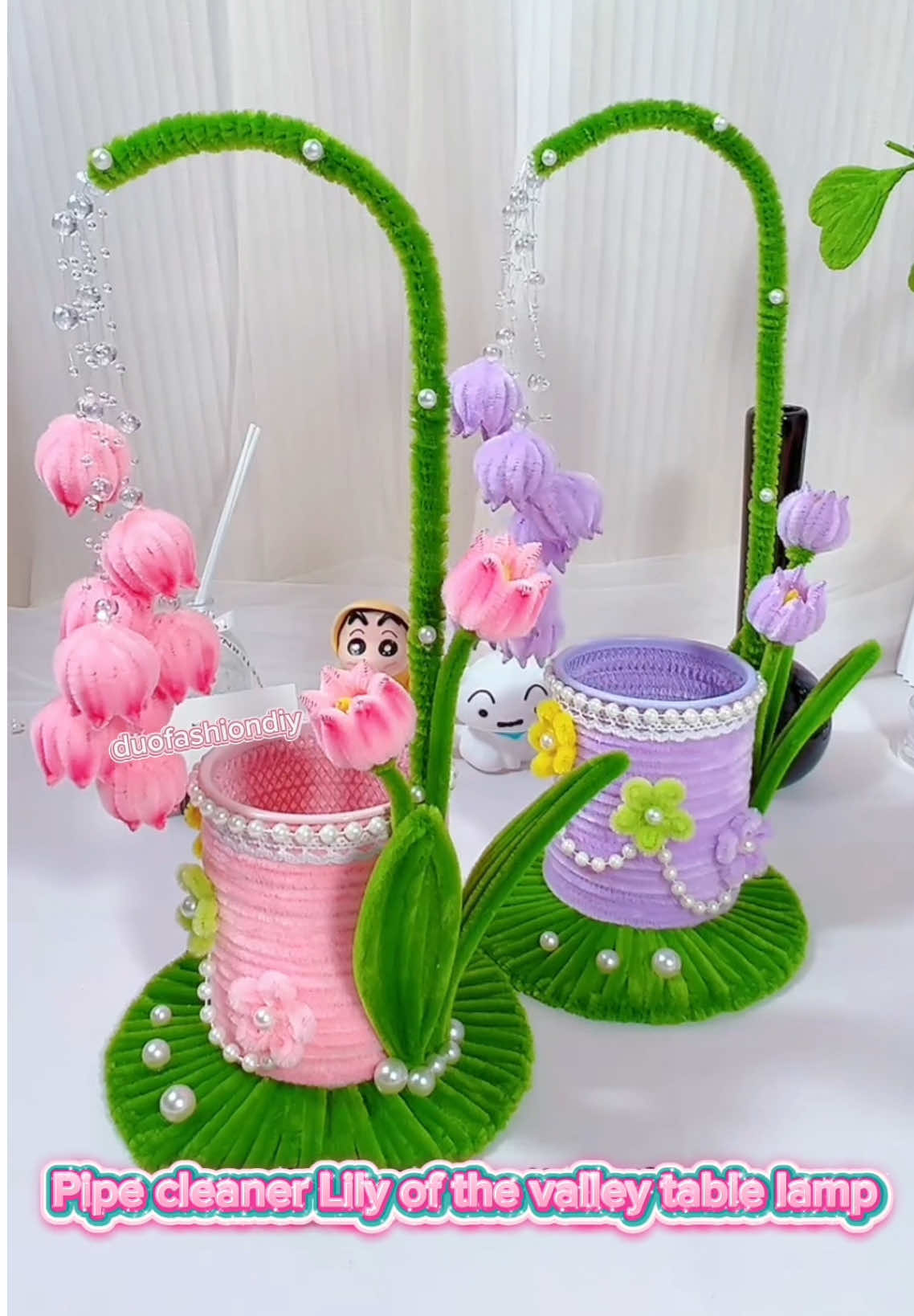 DIY pipe cleaner lily of the valley flower table lamp utorial #handmade #DIY #gift #diyflowers #flowers 