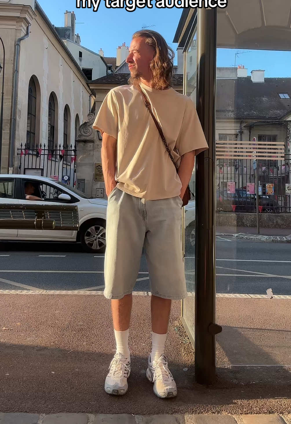 Just a French-Hungarian guy trying to promote his song 🙌🏼 Come say hi, don't be shy! #newmusic #indieartist #cloudrap #lovesong