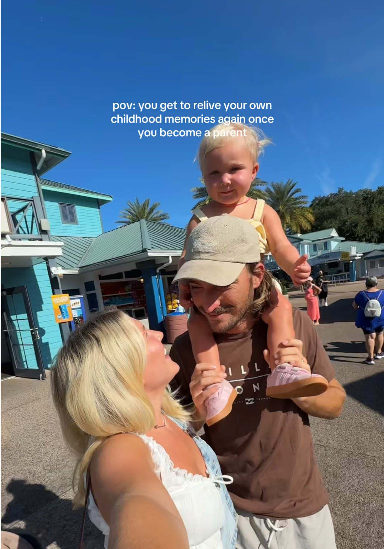 We had so much fun taking kai to @SeaWorld Orlando and getting to relive all our childhood memories of coming here and making new ones!! 🫶🏻🫶🏻this is your sign to take your little ones and get the 2026 annual pass so you can make memories that will last forever #family #babygirl #youngmom #toddlerlife #familyactivities 