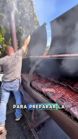 Los estadounidenses usan la técnica slow smoking para hacer barbacoa #slowsmoking #meat #barbecue #texas #usa 
