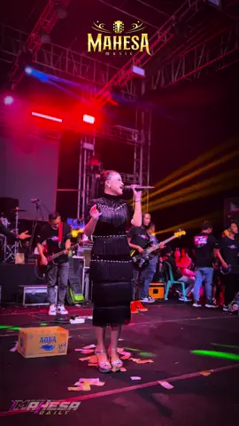 Laila canggung perfom by @DekkOchaaa🌈😍 @MAHESA MUSIC  @Mas ye'oOo  @farizkendang  @MAS CIK @AseptianStore  @rhonis @Bassis dangdut  @Redi Cacing Anil @boghelwg_ @Cak Reno  #mahesamusicofficial #mahesamusic #gerrymahesa #ayucantikamahesa 
