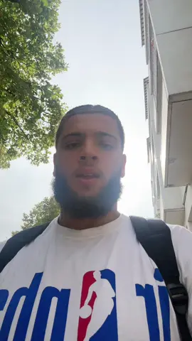 Vlog numéro 2 .  Dites-moi ce qui vous intéresserait comme prochain Vlog en commentaire ☝🏽☝🏽