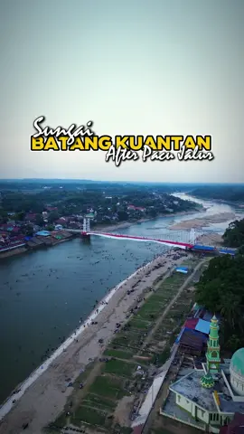 Sungai Batang Kuantan After Pacu Jalur. Untuk pertama kalinya  liat Air Batang Kuantan Jernih Lagi.  . Support By @kreativehubdigital  . #kuansing #kuantansingingi #riau #sungaibatangkuantan #pacujalur 