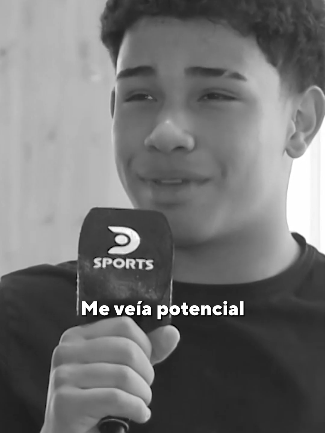 UN FAMILIA APEGADA AL DEPORTE 🇨🇱🥈 🤸‍♂ Arturo Rossel, deportista chileno, ganó la medalla de plata en gimnasia artística en los Juegos Panamericanos Junior en Asunción. ⚽ Juan Francisco, su hermano futbolista, es una pieza clave de la Selección Chilena Sub-20. 🎙 Marco Escobar Alvear en #DSPORTSNoticiasLite #TikTokDeportes #chile #futbol #rossel