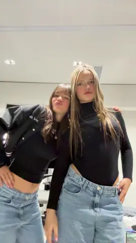 @delfibetne_ 😍💓#paratiiiiiiiiiiiiiiiiiiiiiiiiiiiiiii #videoviral #diosas #amigas 