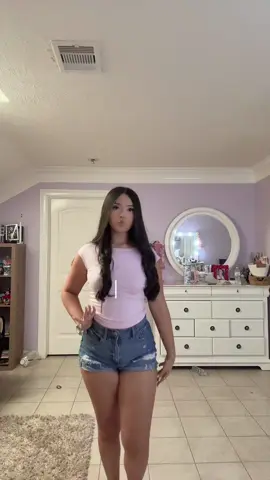 this was my outfit inspo!! shirt- @Ross Dress for Less ,, shorts- @Aeropostale #htx #fyp #trulyybriana #viral #gdwm #parati #outfitinspo 🤍🤍 #senioryear #outfit #tiktok 