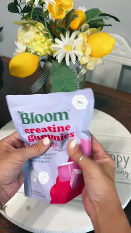 The BEST gummies 🌸 @Bloom Nutrition #creatine #creatinegummies #bloompartner #bloom 