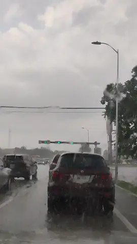 #acompañame#en#un#dia#de lluvia ⛈️⛈️