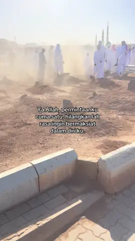 kerna hidup itu semntara.😔#hijrahkudakwahku #foryou #ajal #akhirat #islamic_video 