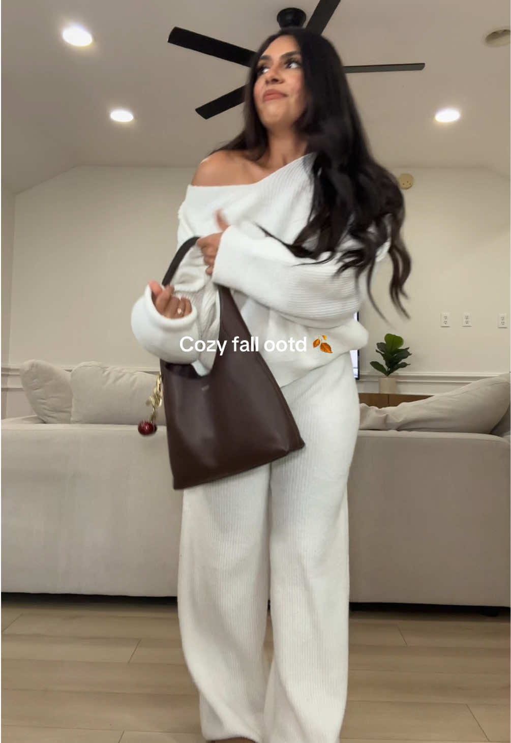 This set is everything 🍂#fyp#fall#fallfashion#fallootd#fallootdinspo#sets#twopieceset 