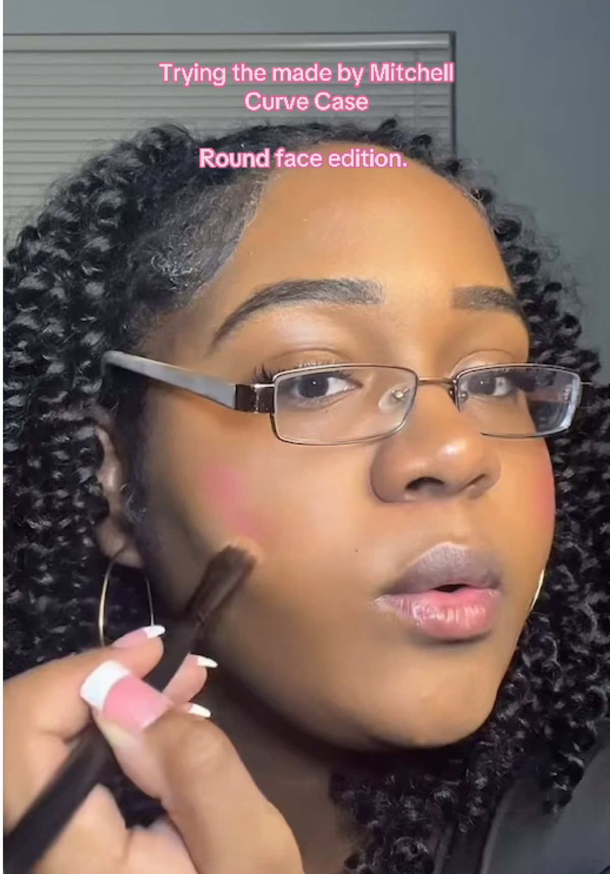 Needless to say, I will definitely be shopping made by Mitchell again. This curve case is everything to me and honestly the only thing that I will need in my make up routine for a while. It covers all the bases! #madebymitchell #curvecase #beginnermakeup #blakgirlmakeup 
