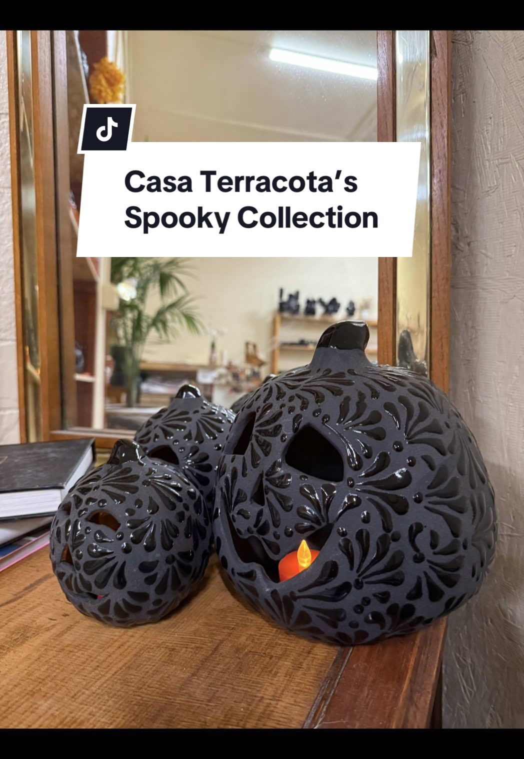 🎃💀 Celebrate the season with Casa Terracota! Discover our Halloween & Día de Muertos Collection.  Available now in store & online 🛍️✨ #CasaTerracota #HalloweenDecor #DiaDeMuertos #FallDecor #SpookySeason 