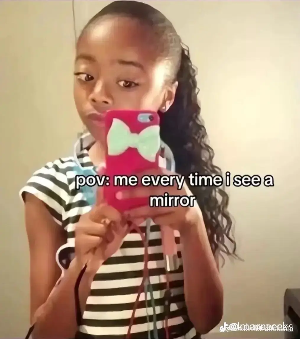 can never go wrong with a mirror pic #ForYou #fyp #viral 