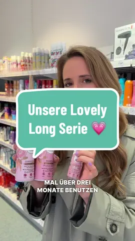 Unsere Lovely Long Serie 💗 Verbessert das Haarwachstum und stärkt die Vitalität der Haare - jetzt wo es auf den Herbst zu geht und das Thema Haarausfall viele betrifft, ein echter Gamechanger! Hier ein paar Tipps zu den Produkten und zur Anwendung ✨ #langhaarmädchen #haarwachstum #haargesundheit #haarpflege #dmliebtlanghaarmädchen 