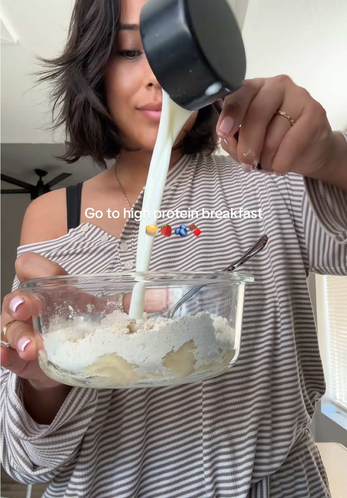 Always down for a quick protein breakfast bowl .   #breakfast #food #Recipe #healthy #fyp 