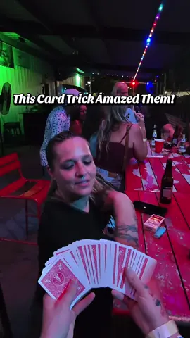 This Card Trick Amazed Them! 🤯🃏 #foryoupage #magician #streetmagic #cardtricks #cardmagic 