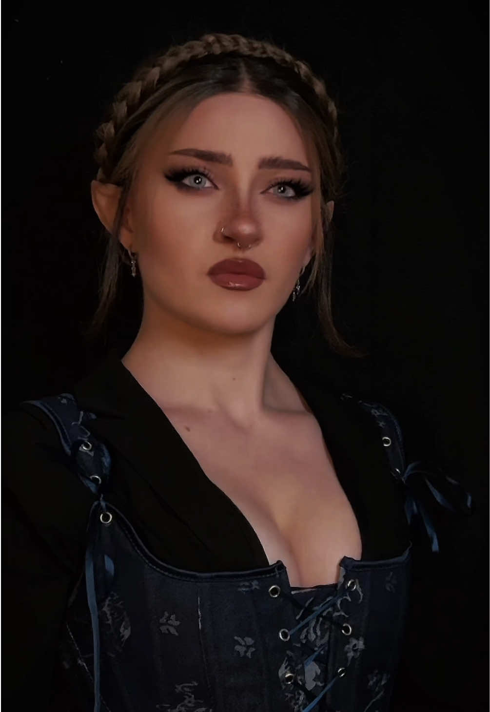 this will forever be on of my favorite scenes to act, seeing nesta finally open up to cassian was such a turning point for her✨ #nesta #nestaarcheron #nestaarcheroncosplay #nestacosplay #acotar #acosf #nestaacotar #acourtofsilverflames #nessian #cassian #BookTok #acotartok #sjm #sarahjmaas #cosplay #viral #fyp #chlorenaycos #fantasy #romantasy #fantasybooks 