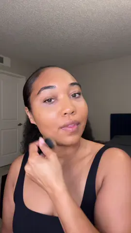 Do you prefer TikTok or Instagram?!  #creatorsearchinsights #tiktokgrowth  #contentcreator #growontiktok #fypシ #ugccreator #instagram #beautycreator #yapsession #grwm #maybelline #morphe 