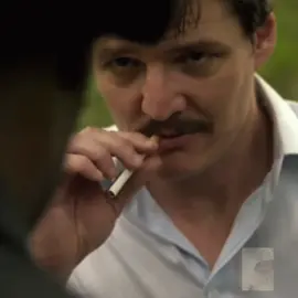 Uhhh I give up but anyway my husband yall! 😭#pedropascal #foryoupage❤️❤️ #javierpeña #narcoseries #pedropascaledit 