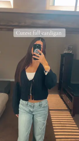 In LOVE with this fall cardigan! Only $20 right now! #cute #cardigan #fall 