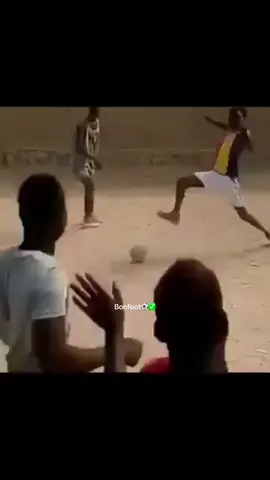 Attention a la marche 😹#bonfoot⚽️✅ 
