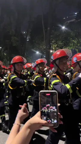 Hết các anh công an giờ đến pccc #a80 #duyetbinh 