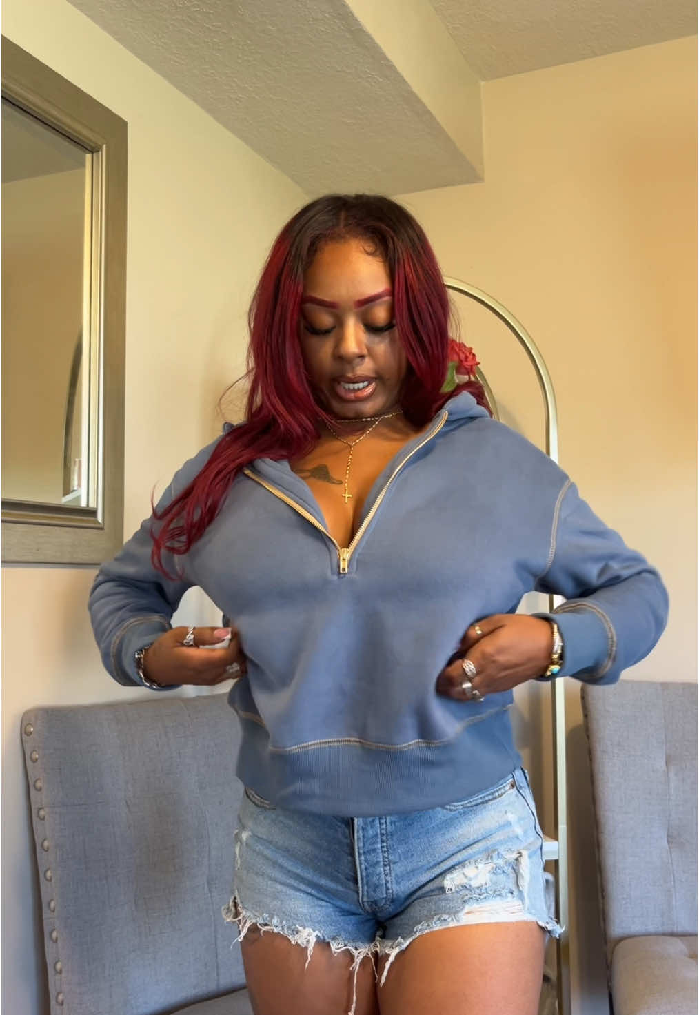Can’t get over this hoodie 😍😍😍🫶🏽✨ #viral #fyp #tiktok #tiktokshop #fall #fallfashion #tiktokshopfinds 