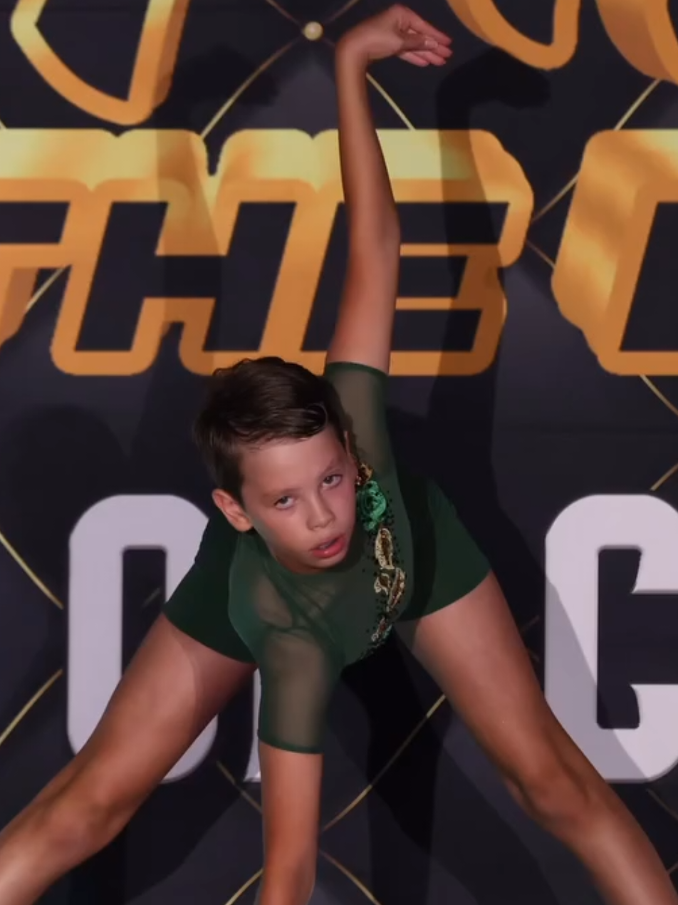#creatorsearchinsights #cutedance4k💎ৡৢ #cuteboys #whattowatch 