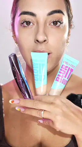 Mat sau Glowy? Cu gene false sau fara? Acestea sunt intrebarile care ma macina de cateva saptamani cand vine vorba de tenul meu pentru nunta.  Astazi incerc 2 noi fonduri de ten de la Rimmel London, Glow it up, pentru un ten cu o stralucire naturala, si Blur it out, cu finish mat pentru o rezistenta mai buna, si masacara-ul Wonder Bond de la Rimmel London! Asa ca va intreb pe voi, care dintre cele doua vi se pare ca ar fi mai potrivit? ✨🤍 @rimmellondon #paidpartnership #kindandfree #bluritout #glowitup #RimmelSkinTints