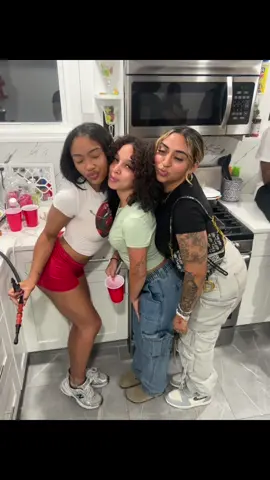 blood couldn’t make us any closer  🤞🏼💕 #lockedin #myhearts #fyp 
