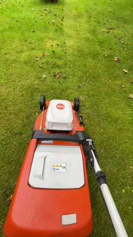 One of my favourite places #gardening #gardener #gardenmaintenance #stihl #stihlrma453pv have a look around 😉 #knopoguecottage 