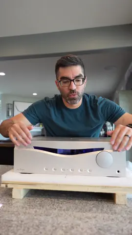 Fresh unboxing for Audia Flight and Fidelity Imports with the Italian made Audia Flight FLS 9 stereo integrated!  Absolute unit!  #SoundUp #HiFi #Audiophile #Italian #Unboxing 