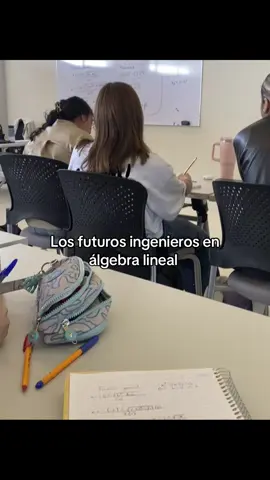 No es fácil chavos!!! #algebralineal #ingenieria #university #semestre 