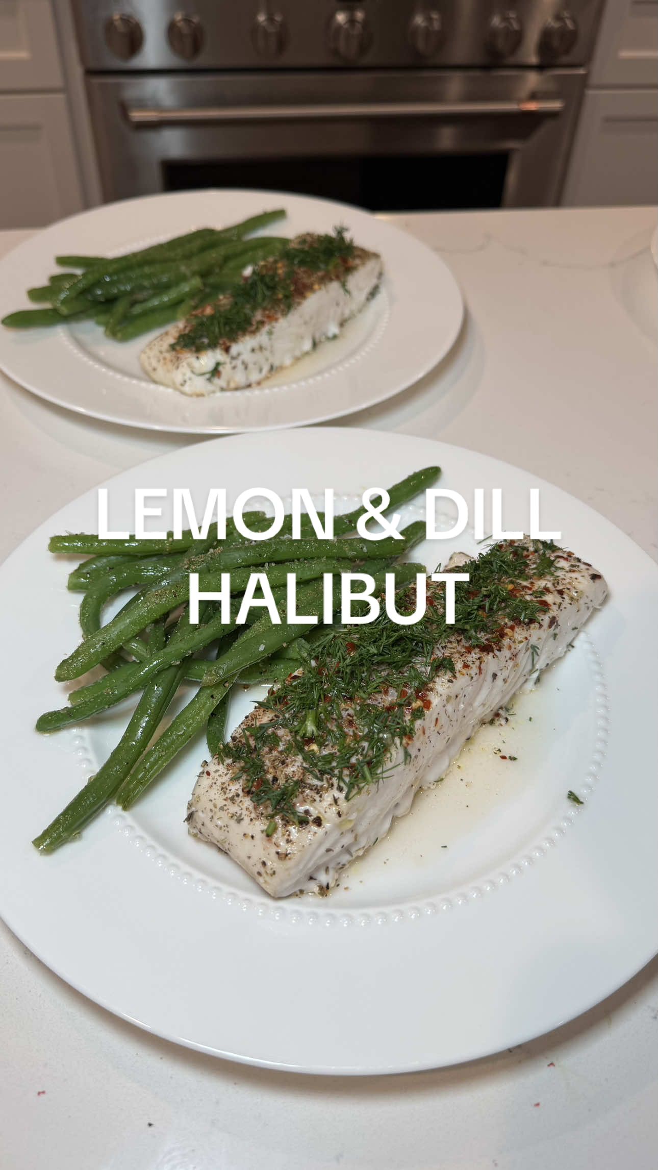 Simple & delicious 15 minute lemon and dill halibut 🐟 save this one for your next time hosting a dinner party!  #Recipe #onepanmeal #dinner #halibut #easydinner 