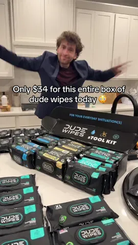 Only $34 for this entire box of dude wipes today 😳 #dudewipes #wipes #wetwipes #flushablewipes #dudewipesformen @dudewipes 