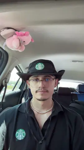 is this on beat or do i look@dumb i can’t tell because i filmed it while connected to my car’s bluetooth. lmk tho 