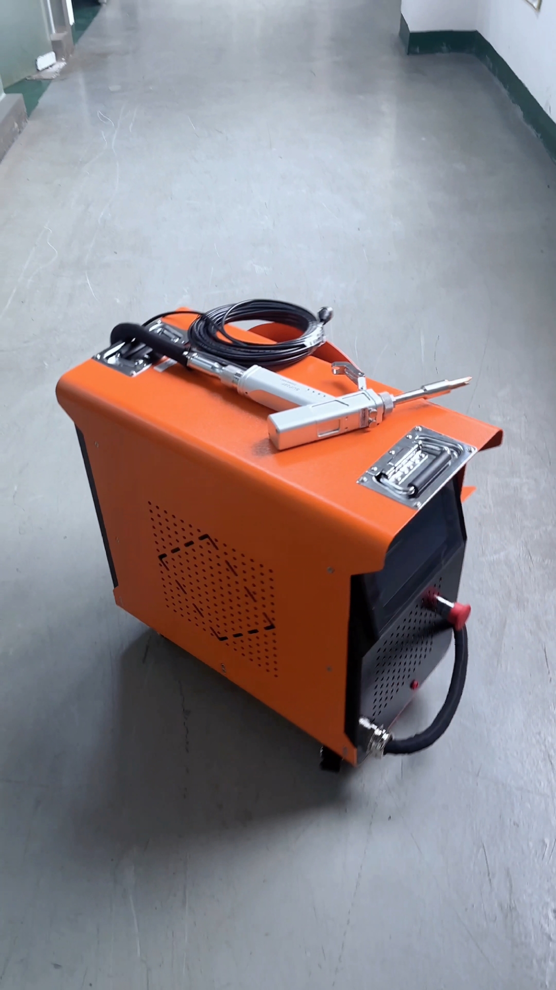 #Laser welding machine factory#Portable laser welding machine#Price of laser welding machine#Hand-held laser welding machine
