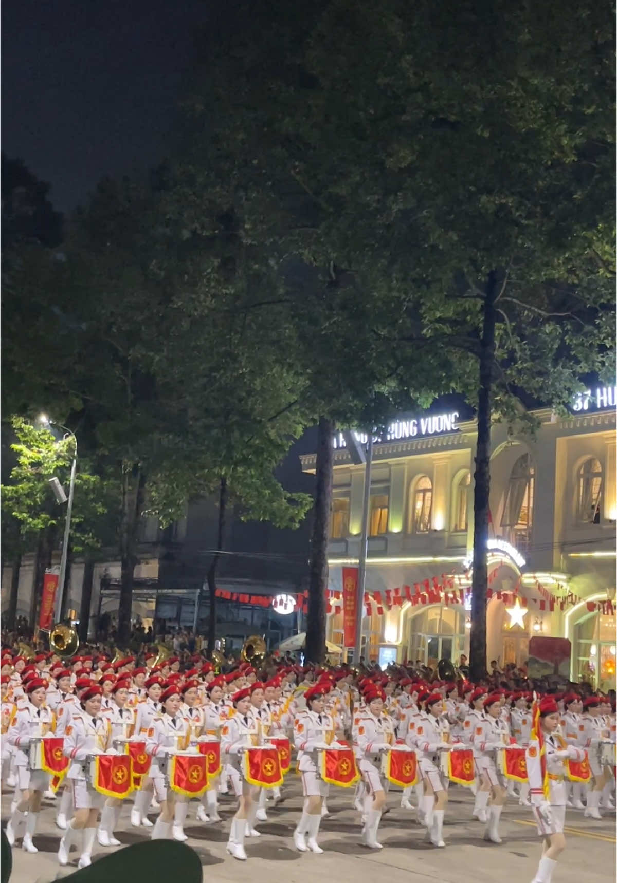 Quả view này ở đâu đố mn biết? View full các khối qua quảng trường Ba Đình ♥️♥️♥️#a80 #fyp #fypシ゚viral #bodoi #xuhuong #Love #foryou 