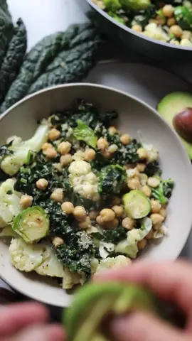 What’s your go to dinner? #easydinner #dinnerrecipe #vegandinner #plantbasedmeals 
