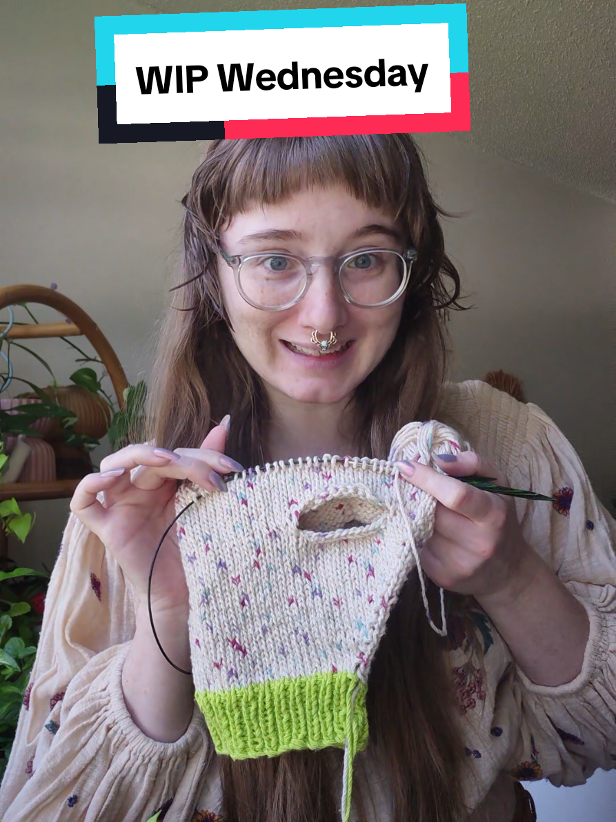 #wipwednesday #knitting 