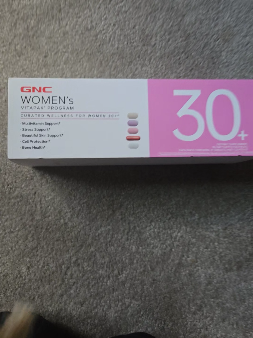 GMC makes it easy to take all your vitamins in one packet. Vitamins special for women (and mens) health needs.  Great deals! Check out GMV & take control of your health! 😉 #gmcvitamins #gmcwomensvitamins #healthyproducts #review #healthylifestyle 