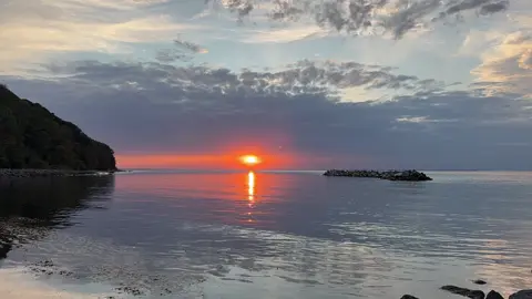 Sonnenunzergang in Lohme im Zeitraffer….. Versuch NR:3 🥴🥴🥴🥴 #sonnenuntergang #sunsetlover #frei #loveyourself #rügen 