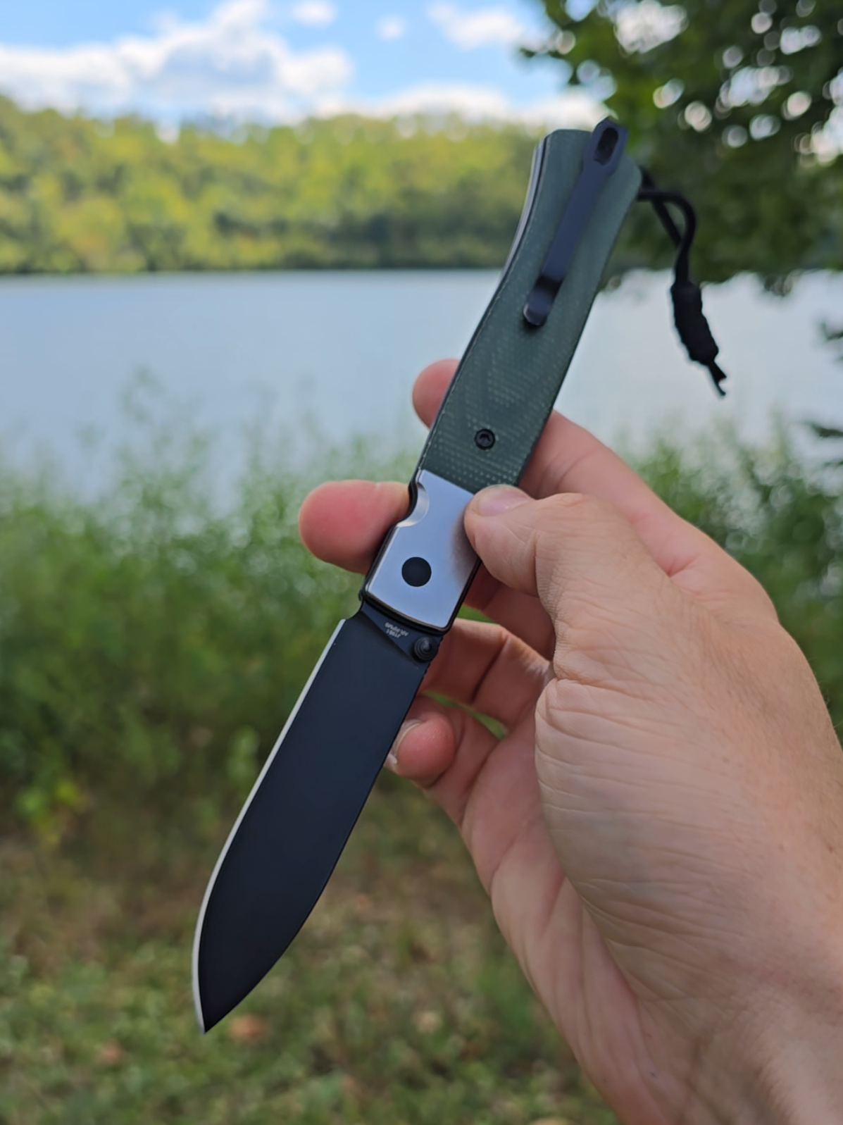 the new CJRB Glacier is an excellent budget daily carry option. full flat grind, great action. #foryou #edcgear #dailycarry #Summer #fyp 