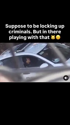 2 cops 👮 👮🏾‍♀️ having good time #fypage #cop #fypage #viral 