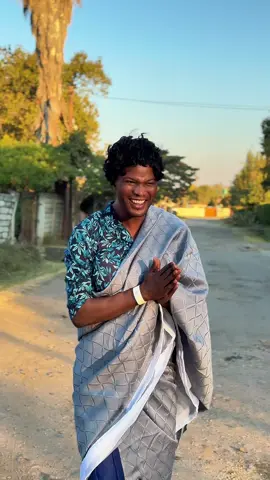 Indian Movies be like🙆‍♂️anhuoye😂#ameneasy #zimtiktokers🇿🇼🇿🇼🇿🇼 #viralvideo #explore #fypシ @Mama Vee 
