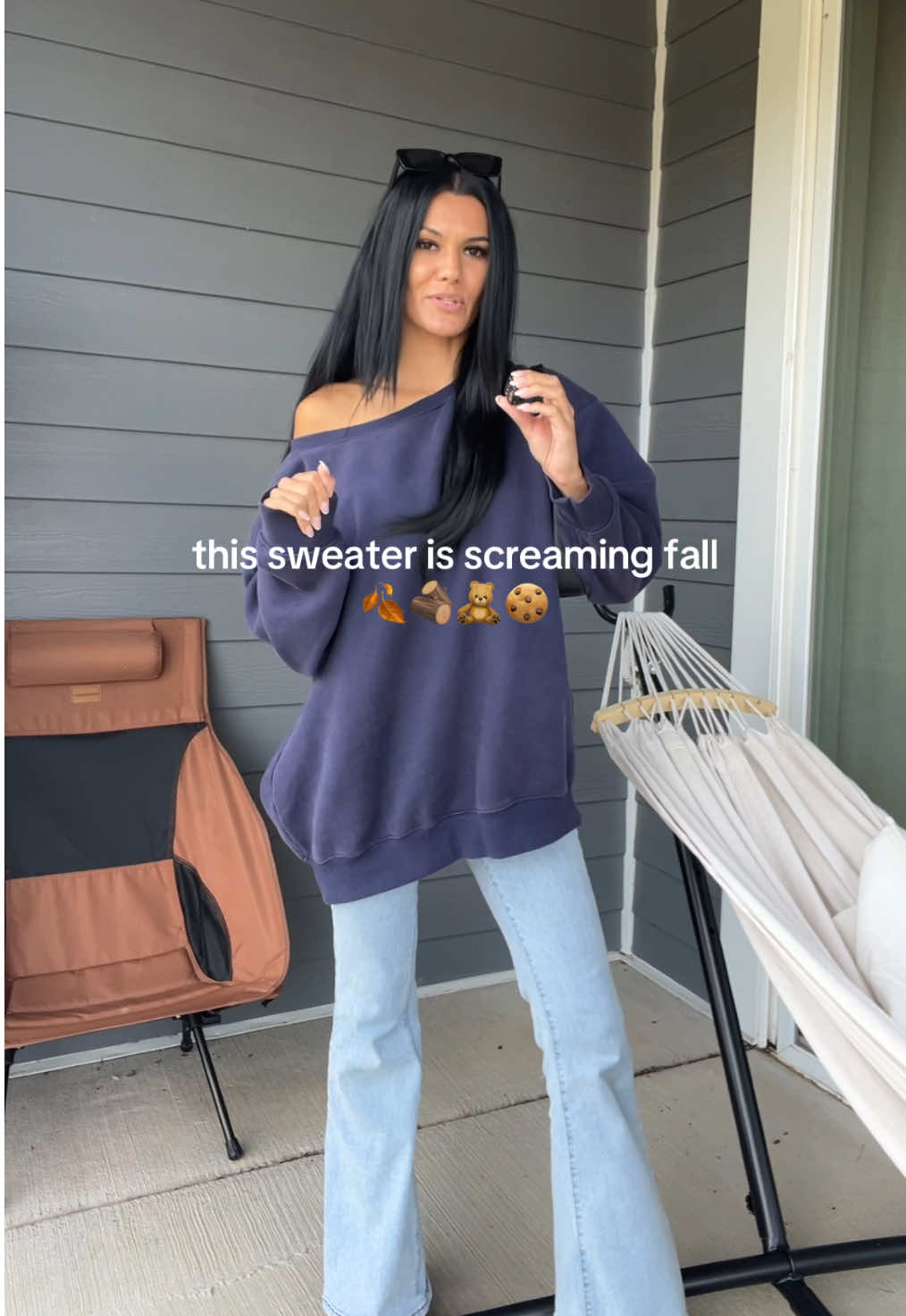 off the shoulder oversized sweaters are a fall staple 🍂 #OOTD #fallfashion #sweater #oversizedsweater #fallfinds 